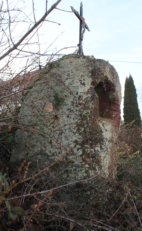 Oberlöstern Menhir