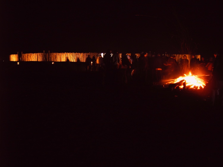 Picture from the re-opening at the winter solstice 2005.
There were a few dozen small fireplaces around the circle. And a bigger one - good for warming up, because it was very cold and windy.
