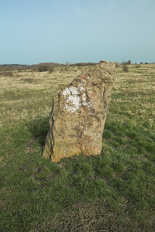 Click for the gallery page to add comments and vote (PID:147191) Morl Menhir