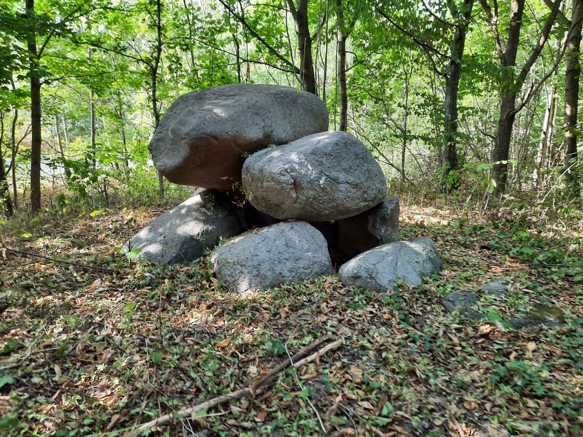 Click for the gallery page to add comments and vote (PID:251343) Streitberg Dolmen