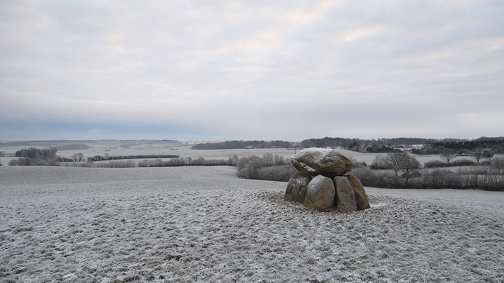 Click for the gallery page to add comments and vote (PID:70934) Goosefeld Dolmen
