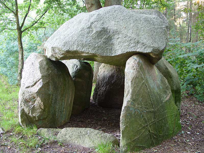 Click for the gallery page to add comments and vote (PID:41116) Mildstedt Dolmen