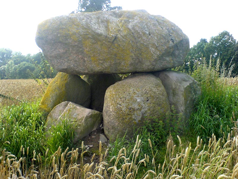 Click for the gallery page to add comments and vote (PID:31821) Birkenmoor Dolmen (14)