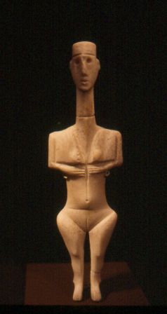 Cycladic female figurine the folded arms type 2900 BCE.