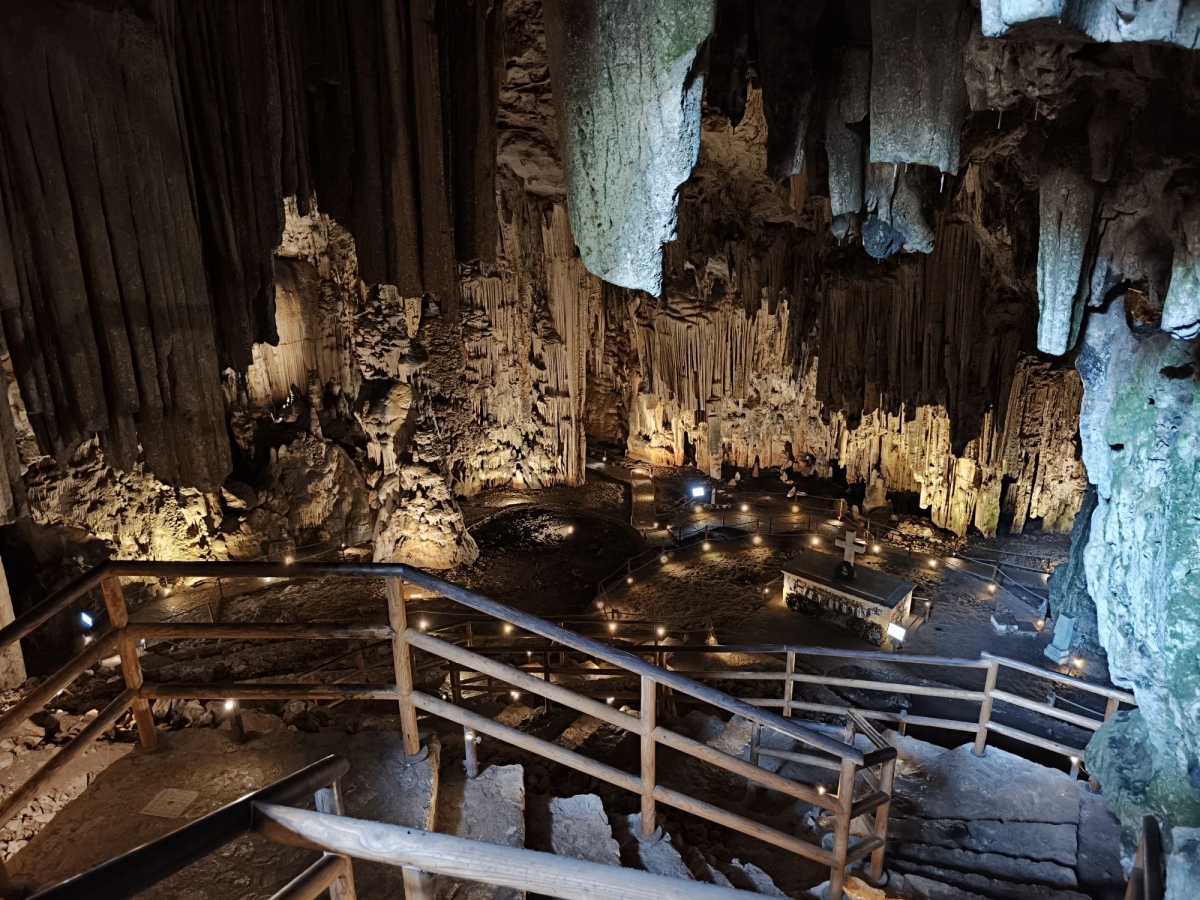 Melidoni Cave