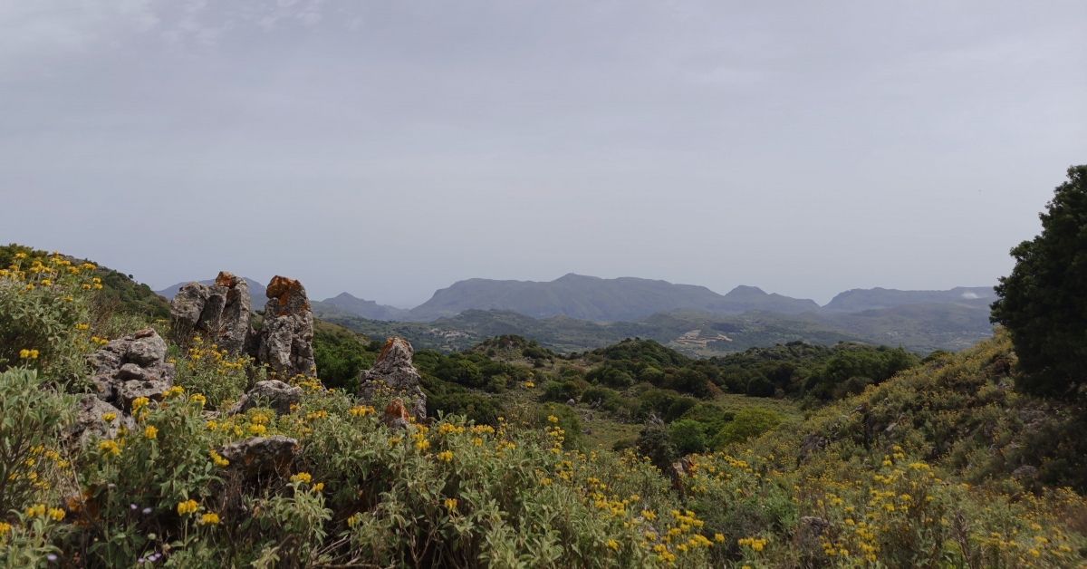 Atsipades Korakias Peak Sanctuary