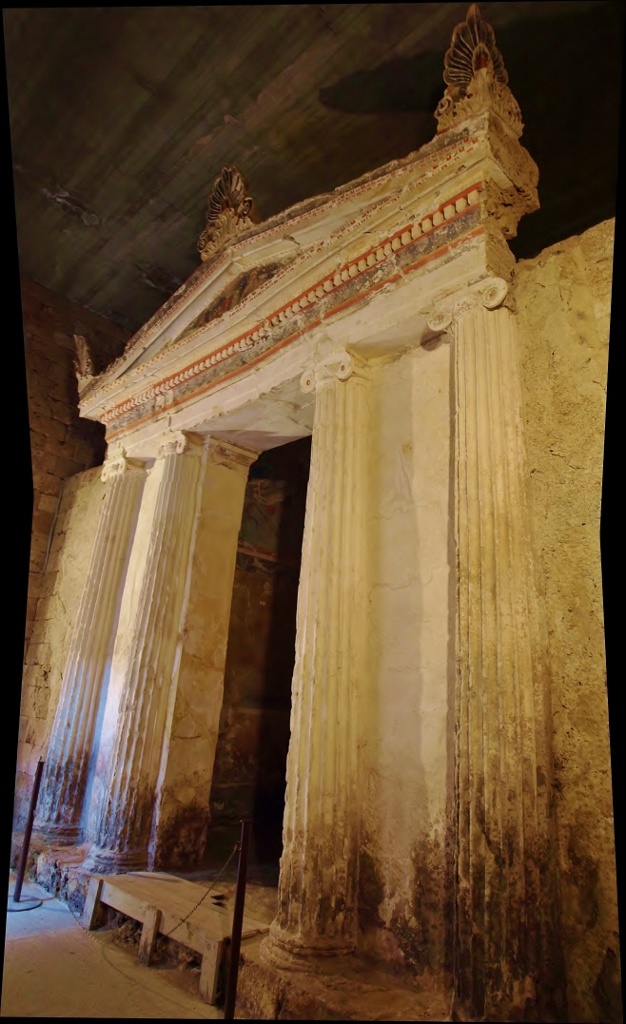 Fleurons Macedonian Tomb