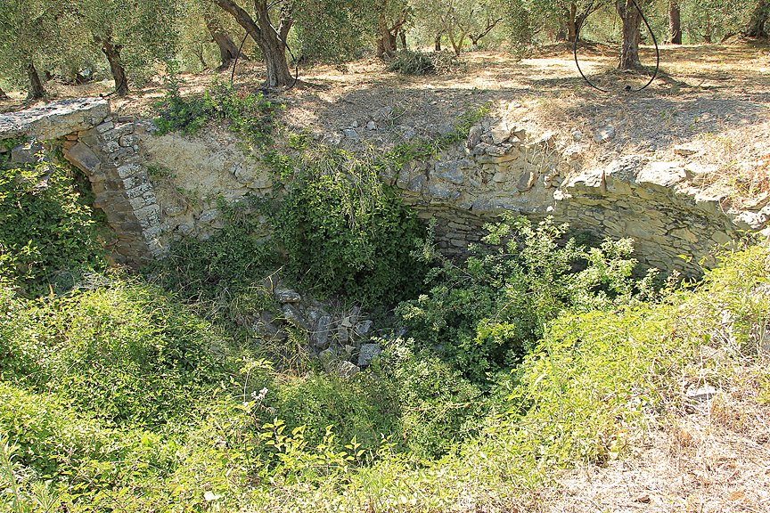 Click for the gallery page to add comments and vote (PID:168094) Mycenaean Tholos Tomb near Nestors Palace