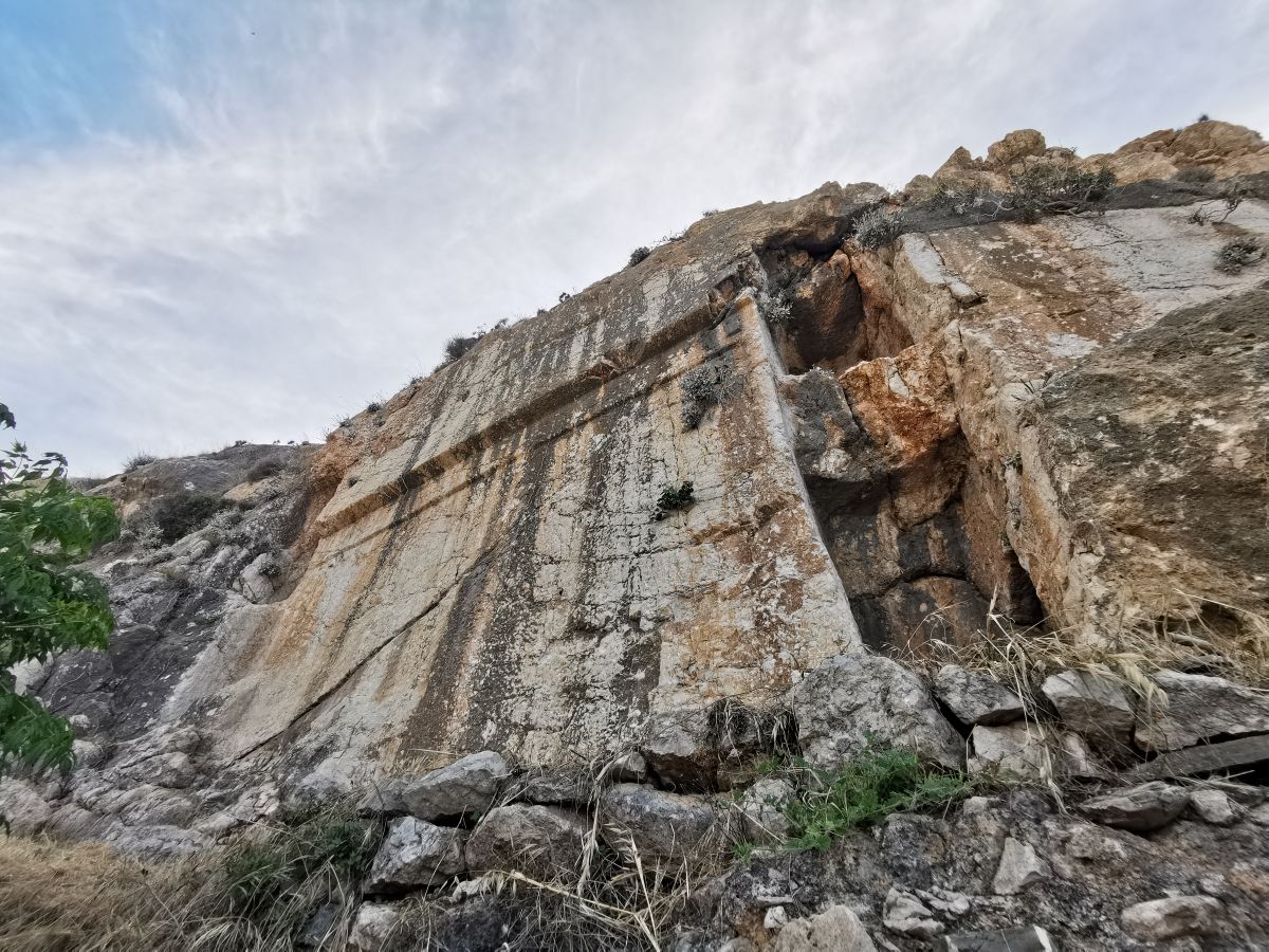 Click for the gallery page to add comments and vote (PID:289853) Kamiros Skala Lycean Tomb, Rhodes