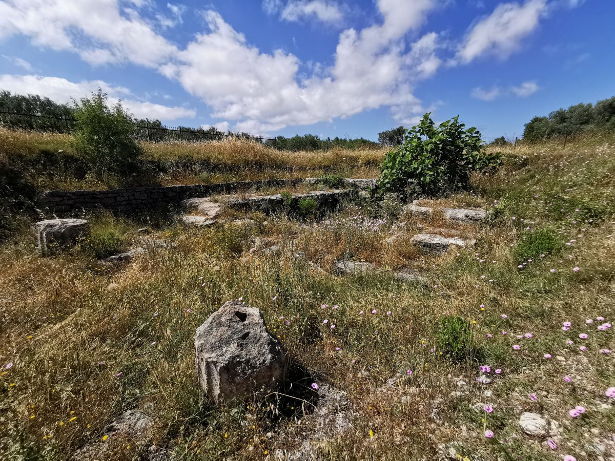 Click for the gallery page to add comments and vote (PID:289905) Temple of Apollo Erethimios