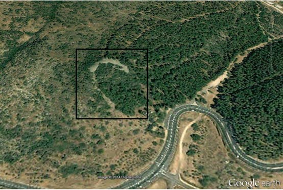 Crescent-shaped monument near Shefer