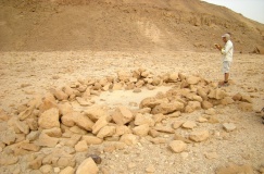 Wadi Paran tributary camp site & Tumuli 
