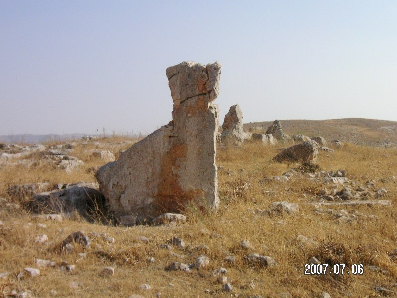 South of Khajar Mansub Menhirs & Dolmens