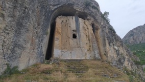 Kapilikaya Rock Tomb