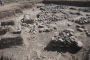 Yesilova Tumulus submitted by Flickr
