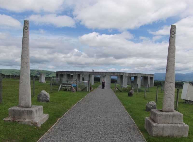 Click for the gallery page to add comments and vote (PID:89871) Stonehenge Aotearoa