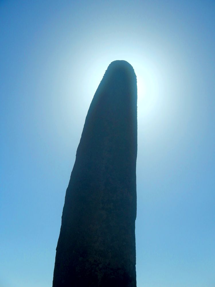 Click for full size image of Menhir de Outeiro (PID:132573) Menhir de Outeiro