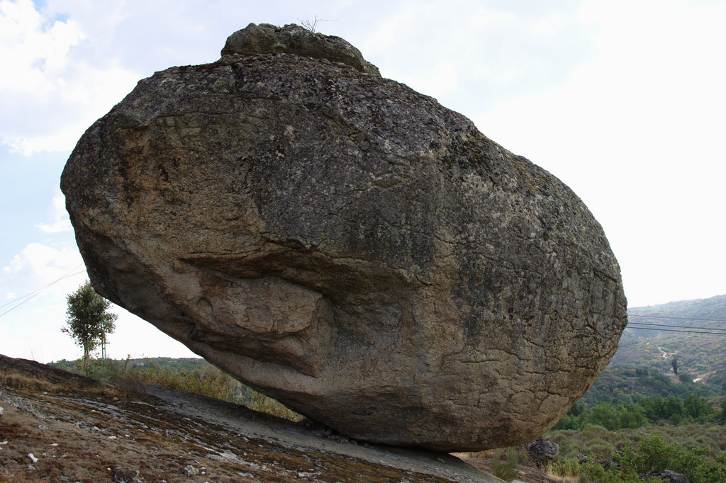 Click for the gallery page to add comments and vote (PID:143091) Piedra Caballero en Castelo Bom