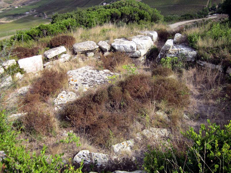 Click for the gallery page to add comments and vote (PID:123718) Tholos do Barro