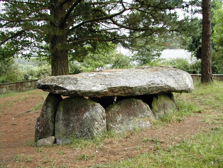 Click for the gallery page to add comments and vote (PID:74986) Cavaleiros Dolmen