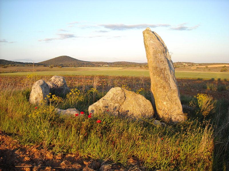 Click for the gallery page to add comments and vote (PID:46846) Peña Hincada dolmen