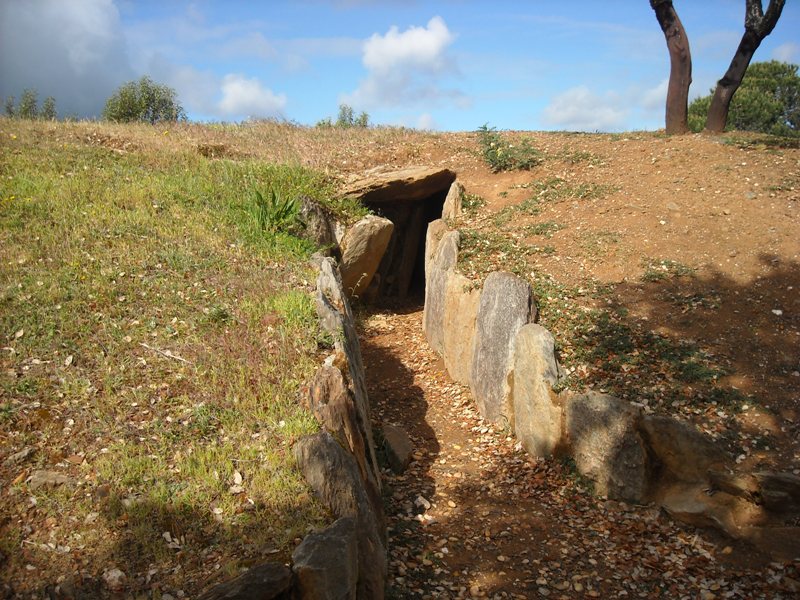 Click for the gallery page to add comments and vote (PID:46754) El Pozuelo Dolmen 5