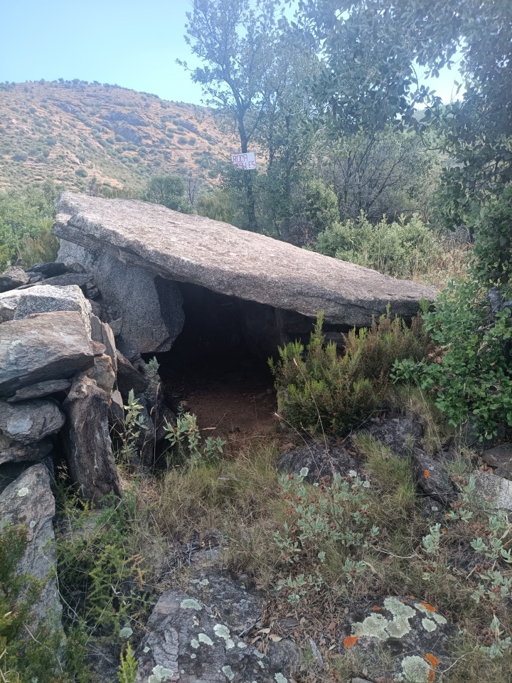 Click for the gallery page to add comments and vote (PID:293904) Dolmen de Roca Miralles