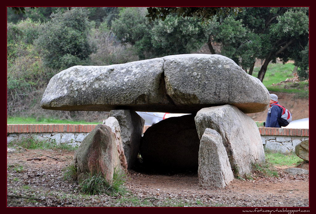 Dolmen de la Roca d'en Toni