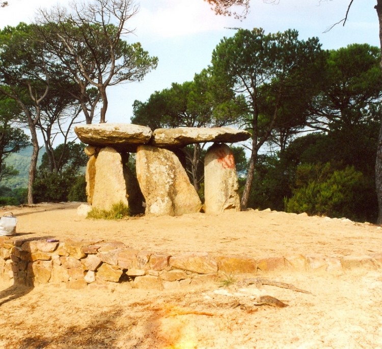 Click for the gallery page to add comments and vote (PID:71145) Dolmen de Pedra Gentil