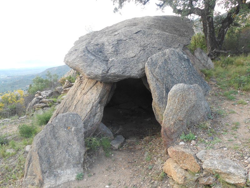 Click for the gallery page to add comments and vote (PID:119815) La Devesa dolmen