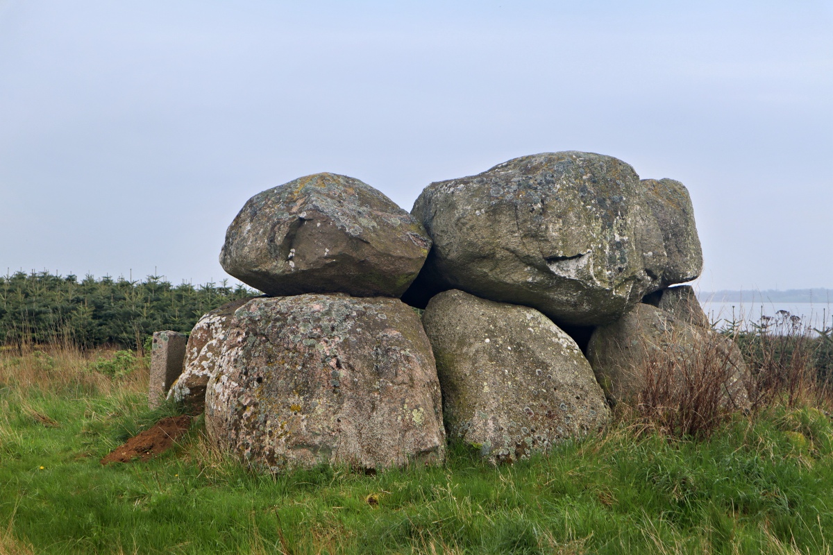 Click for the gallery page to add comments and vote (PID:292555) Bjerne Knoldsborg Jættestue 2