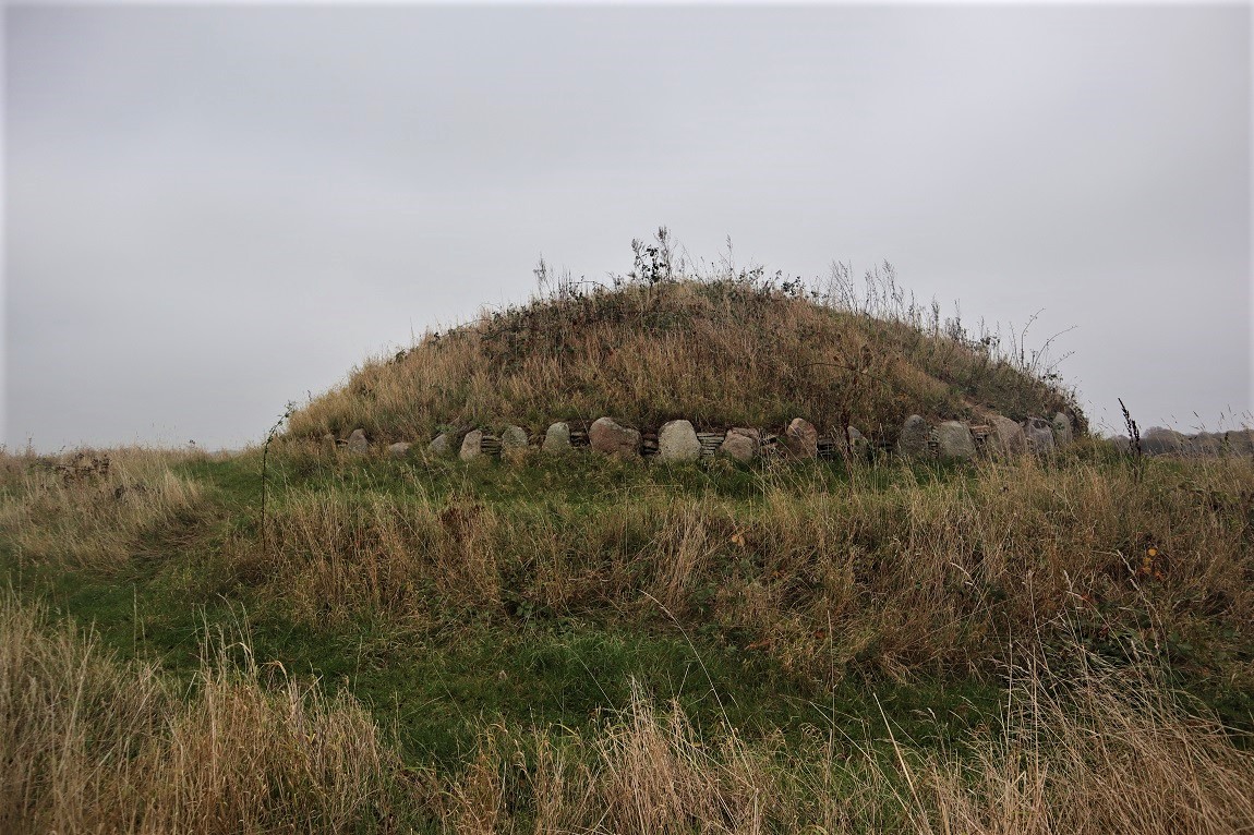 Click for the gallery page to add comments and vote (PID:224165) Hulbjerg Jættestue