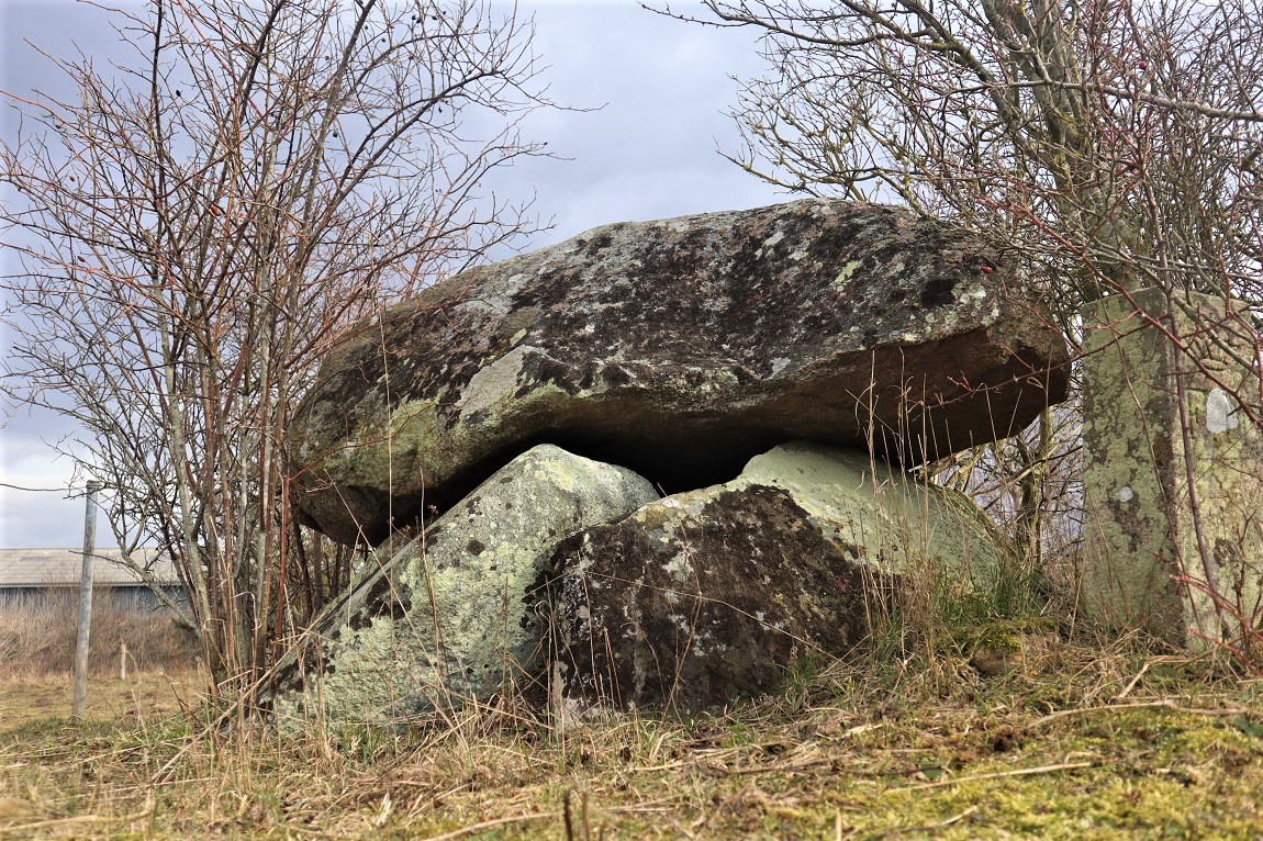 Click for the gallery page to add comments and vote (PID:255710) Løgtved Megalitgrav