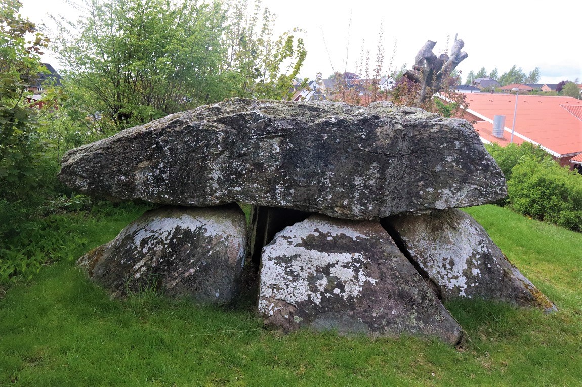 Click for the gallery page to add comments and vote (PID:227504) Valsgård Langdysse