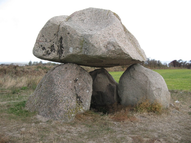 Click for the gallery page to add comments and vote (PID:53790) Ristinge Klint Dyssekammer