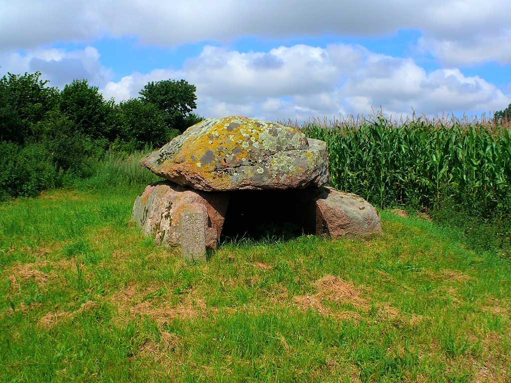 Click for the gallery page to add comments and vote (PID:80026) Stensby Megalitgrav