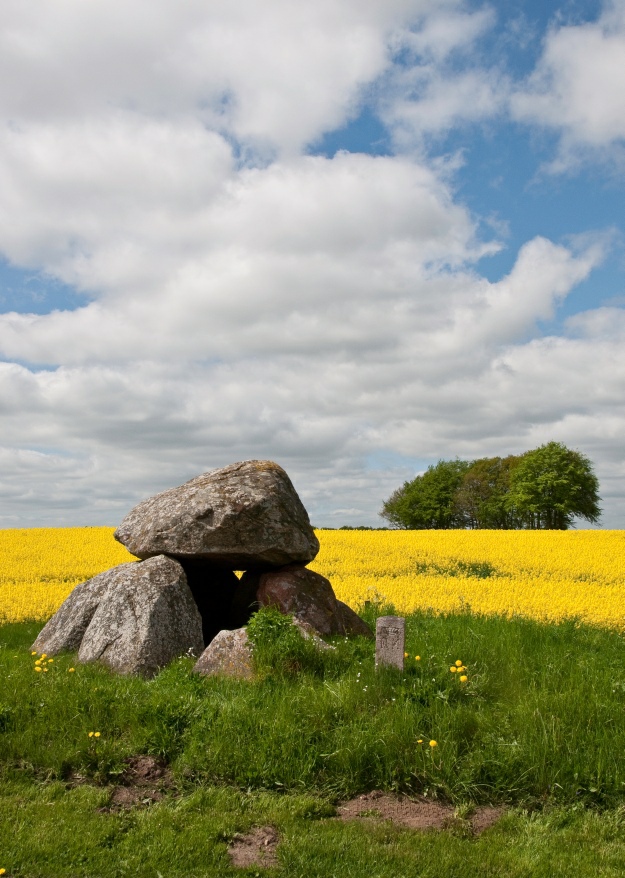 Click for the gallery page to add comments and vote (PID:58240) Mårup Mejdkirke Runddysse