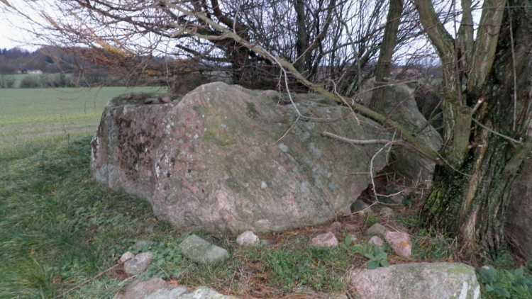 Click for the gallery page to add comments and vote (PID:70619) Klavsebølle Kong Holms Høj
