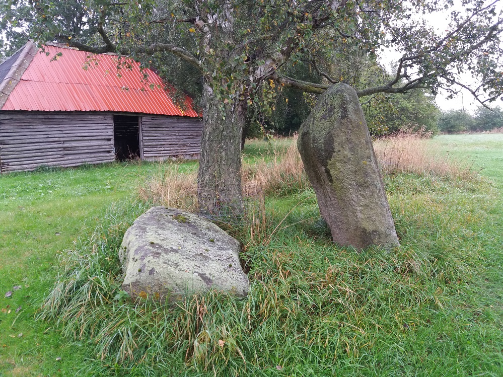 Click for the gallery page to add comments and vote (PID:171055) Bautasten Strøby C and D