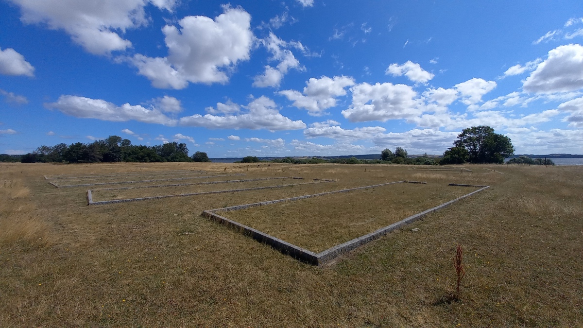 Click for the gallery page to add comments and vote (PID:244824) Kongesædet ved Tissø