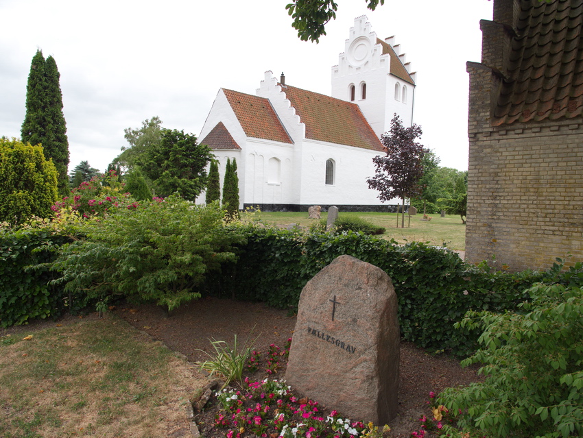 Click for the gallery page to add comments and vote (PID:182837) Kværkeby Kirkegaard