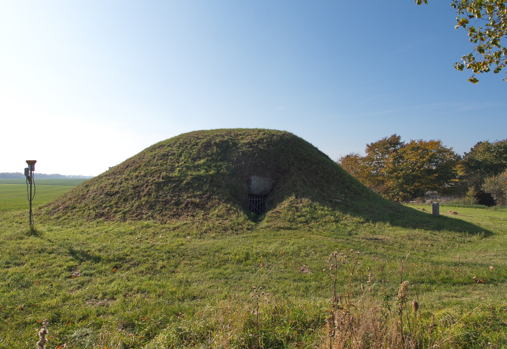 Click for the gallery page to add comments and vote (PID:186868) Hellested Maglehøj Jættestue