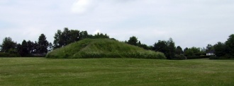 Åhuse Jættestue