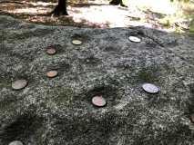 Melved Skov Runddysse 2 (Skåltegn)