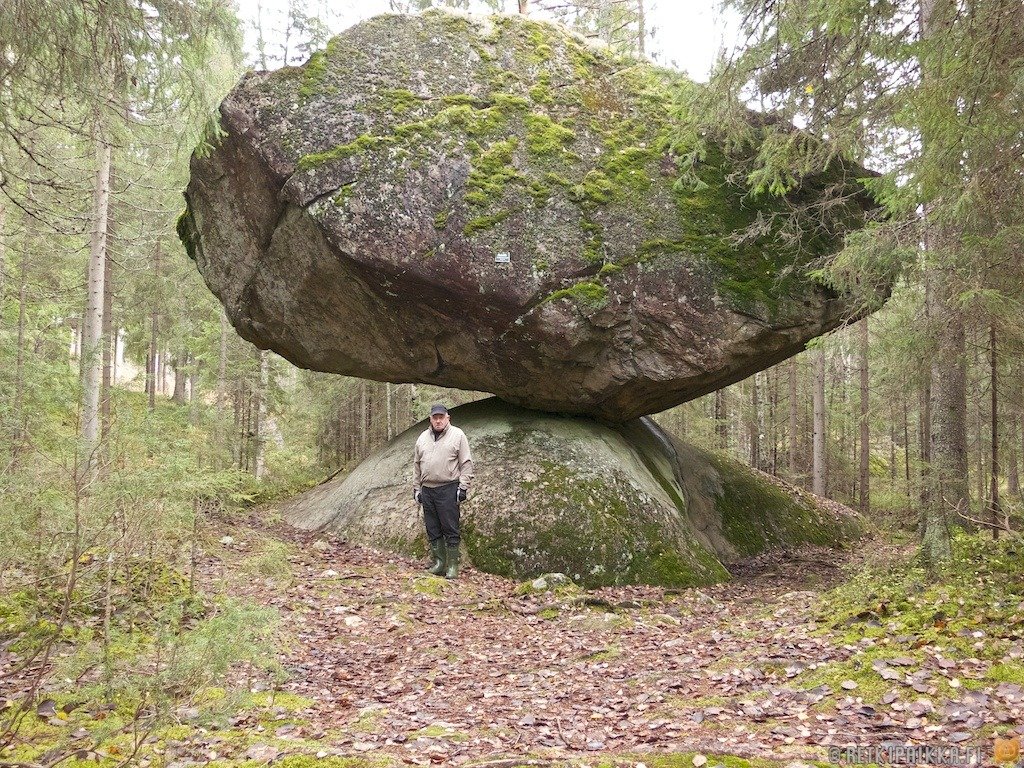 Strange rock Kummakivi