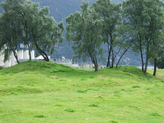 Øvre Mæle barrow cemetery