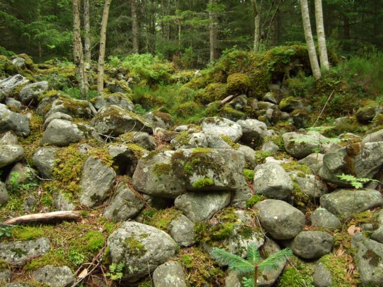 Kråkneset Cairns