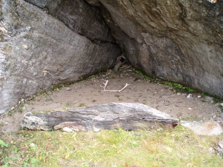 Click for full size image of Mårfjellskardet sacrificial site (PID:35198) Mårfjellskardet sacrificial site