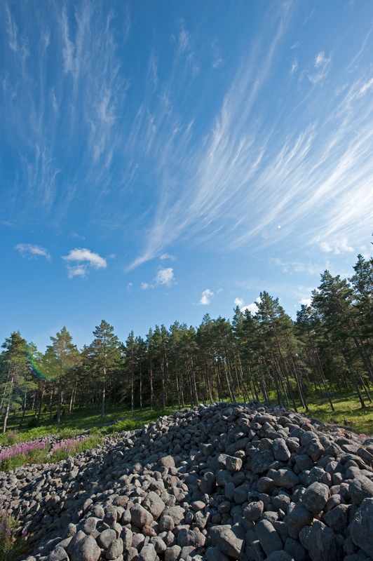 Click for the gallery page to add comments and vote (PID:131783) Båticke Cairn B