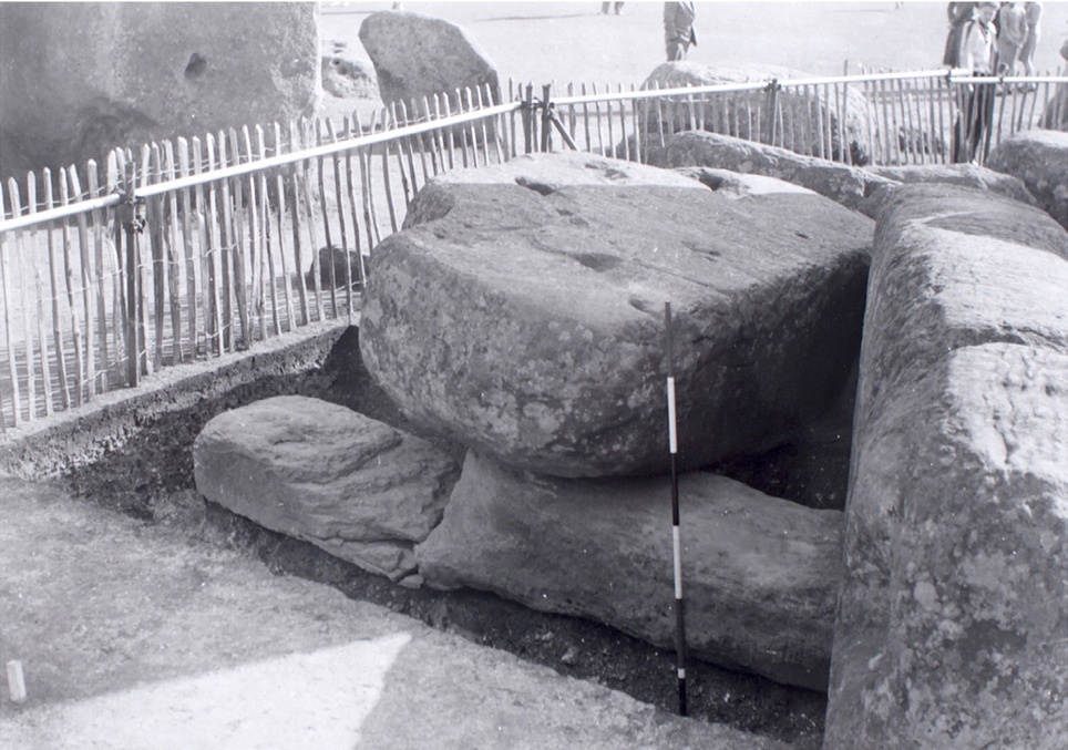 Click for the gallery page to add comments and vote (PID:284533) Stonehenge.